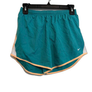 Nike girls XL dri-fit shorts